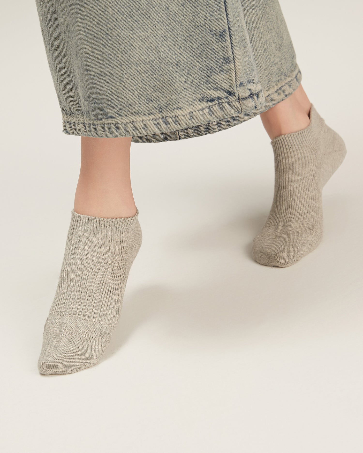 Women's Ribbed Ankle Socks