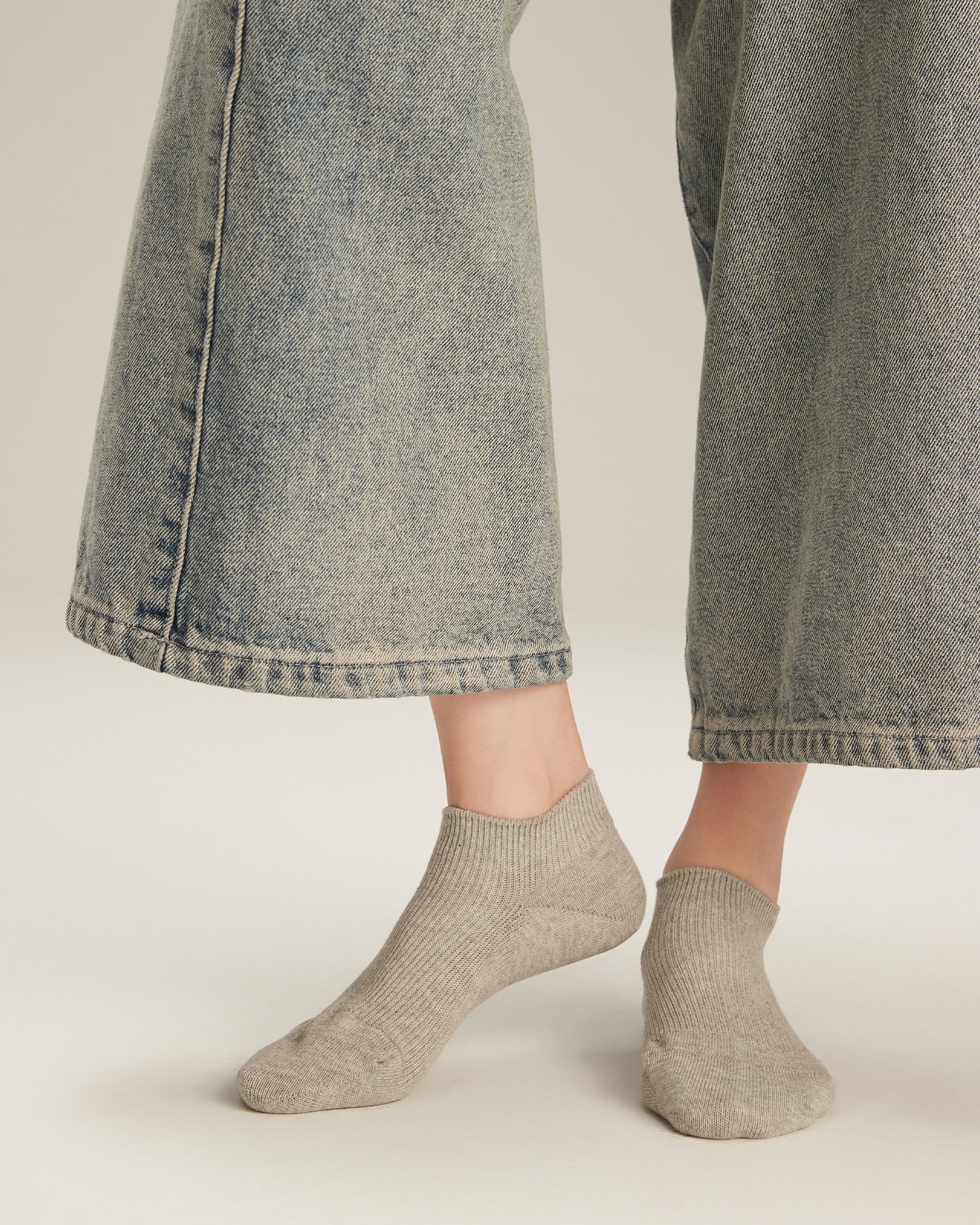 Women's Ribbed Ankle Socks