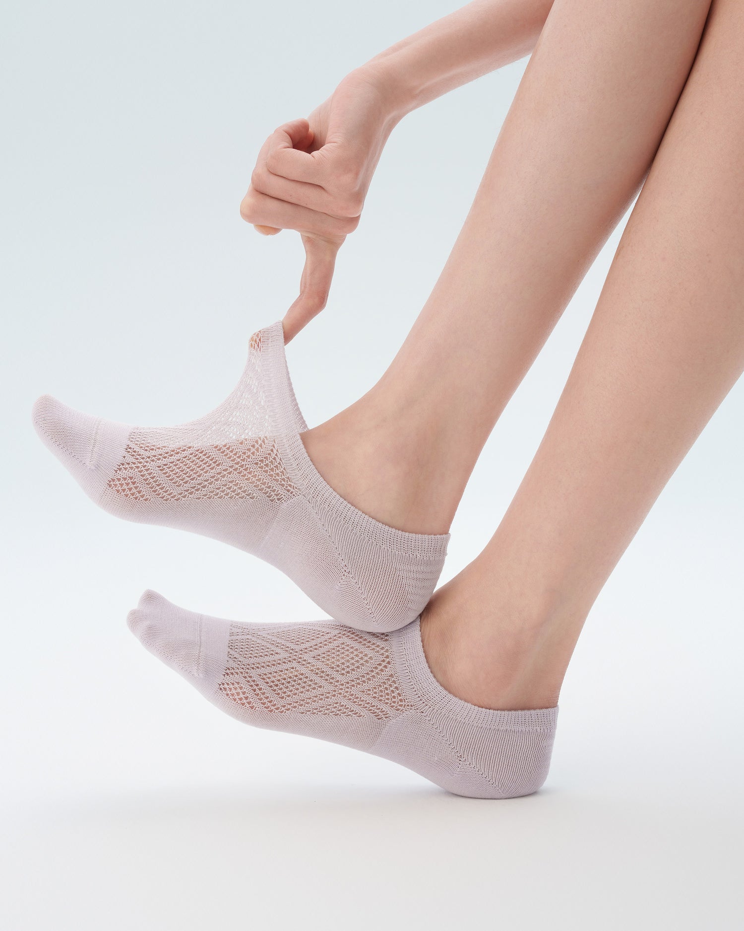 Women’s Diamond Pattern No-Show Socks