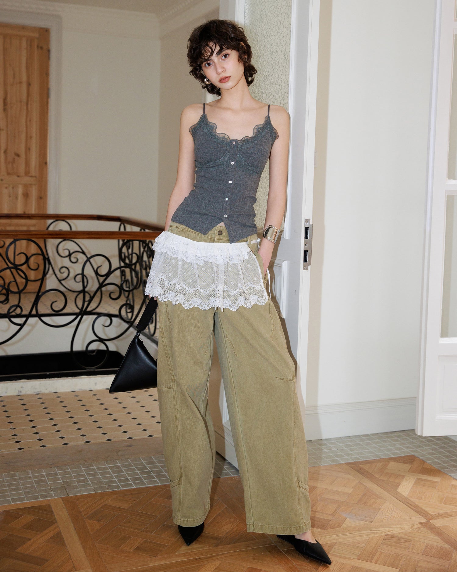 Women’s Lace Camisole with Built-in Bra Pad