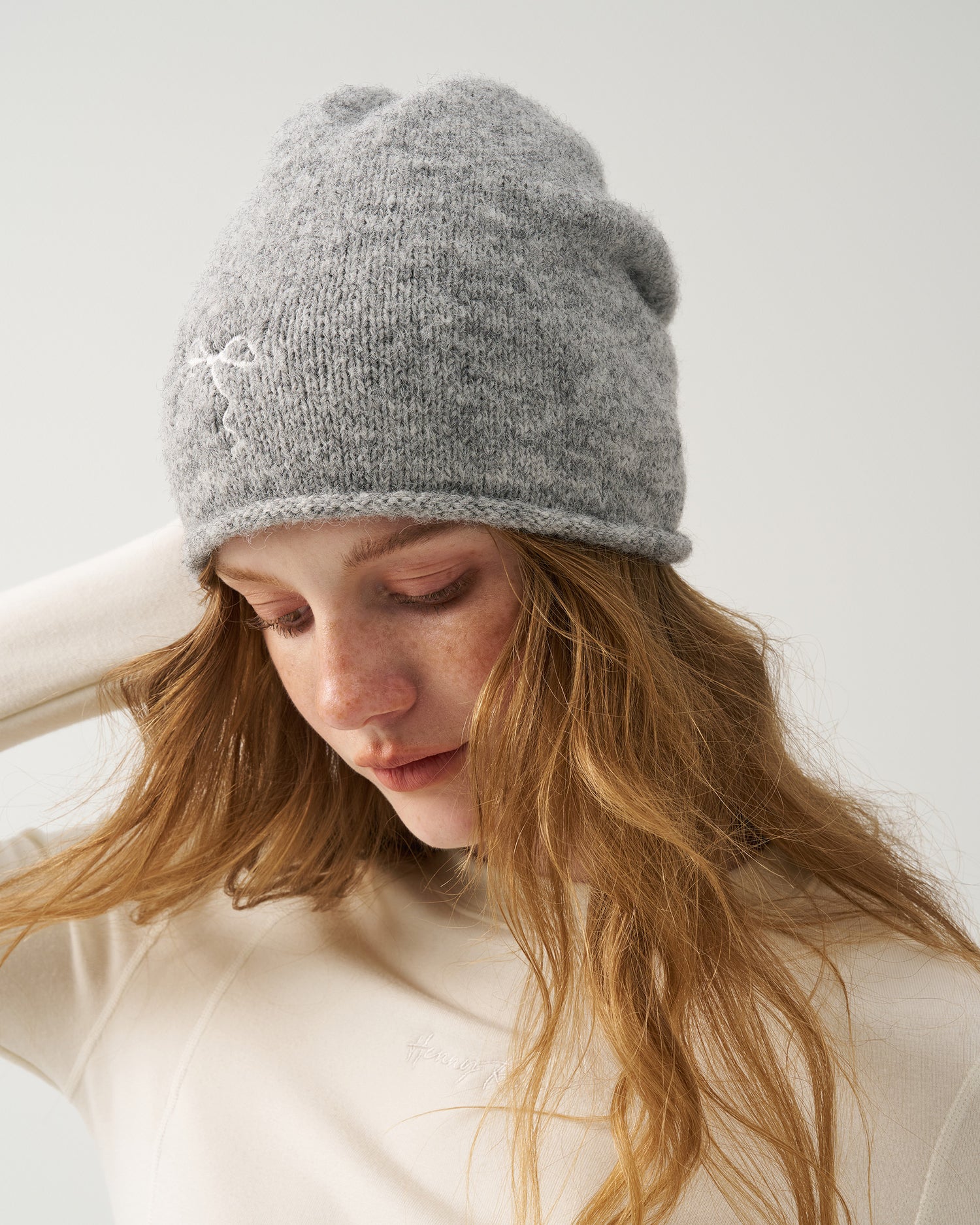 Women’s Bow Embroidered Slouchy Knit Beanie
