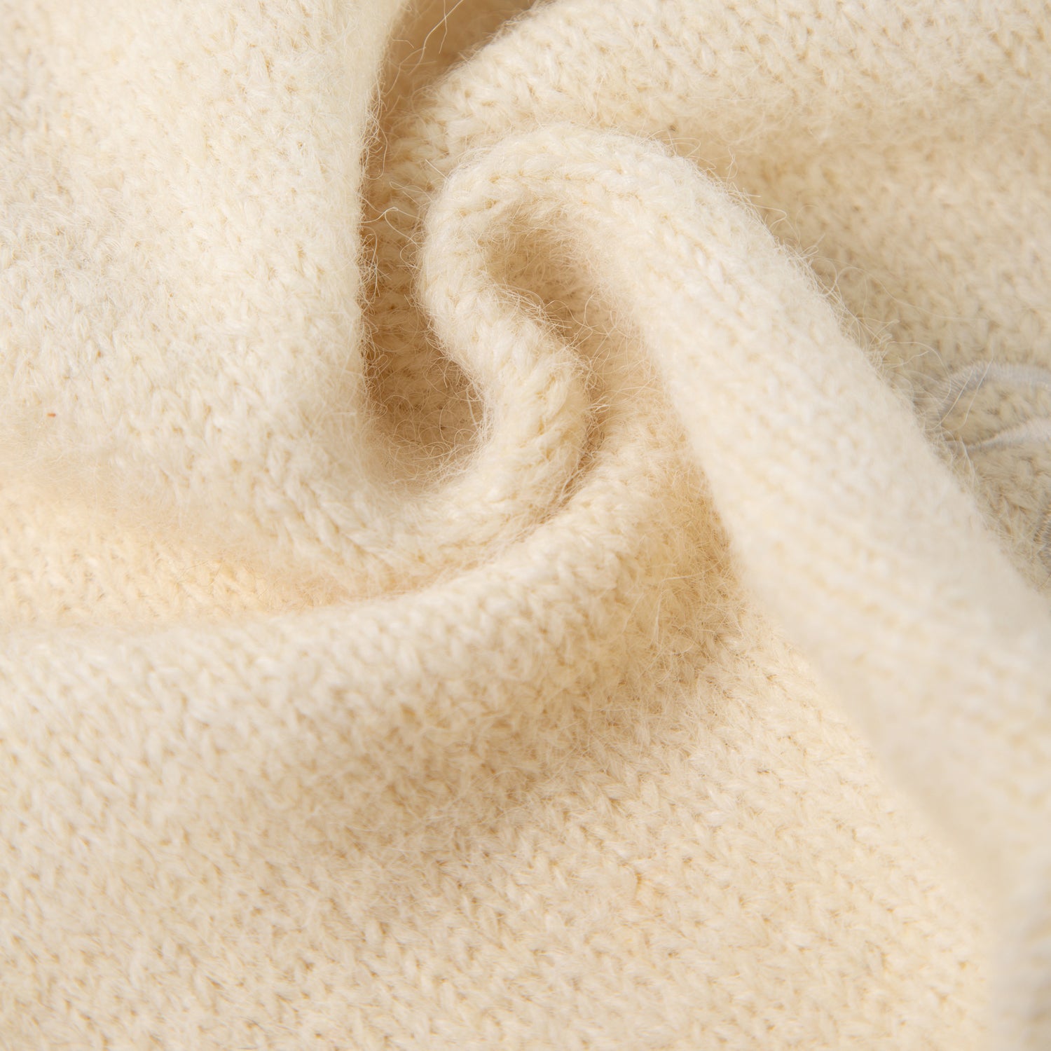 Women’s Bow Embroidered Slouchy Knit Beanie