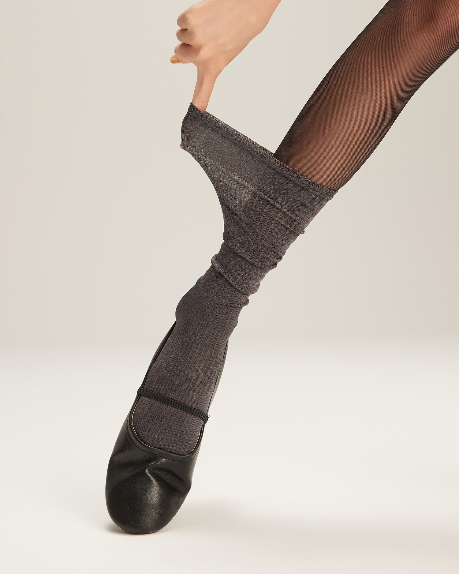 Women's Rayon Ribbed Knee-High Socks
