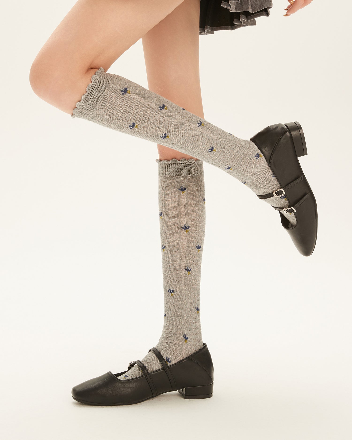 Women's Retro Floral Fishbone Pattern Knee-High Socks