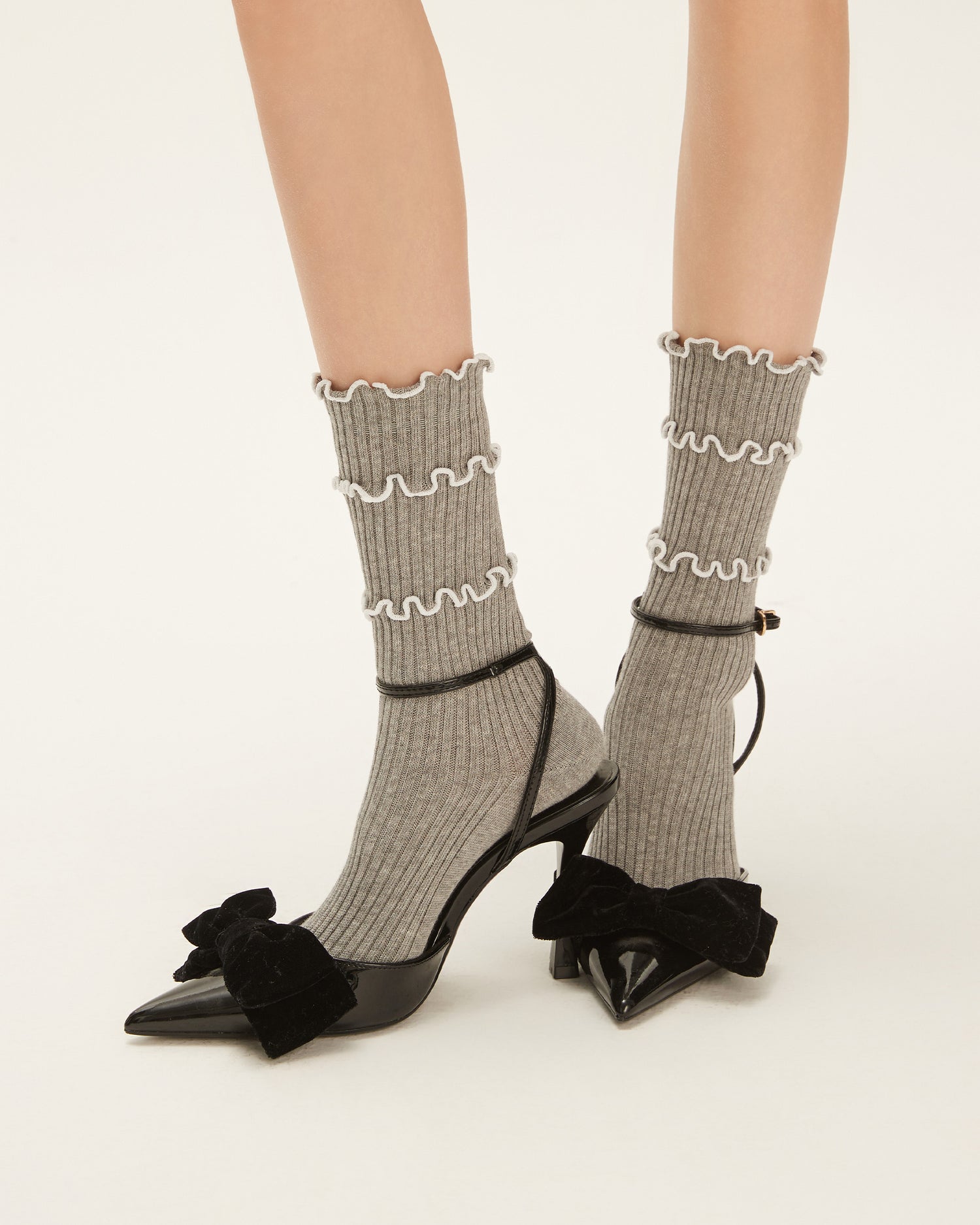 Women's Contrast Lettuce Edge Crew Socks