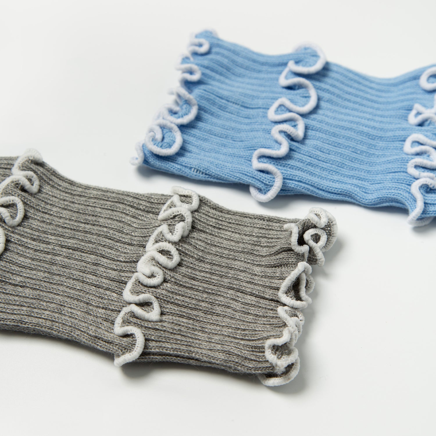 Women's Contrast Lettuce Edge Crew Socks