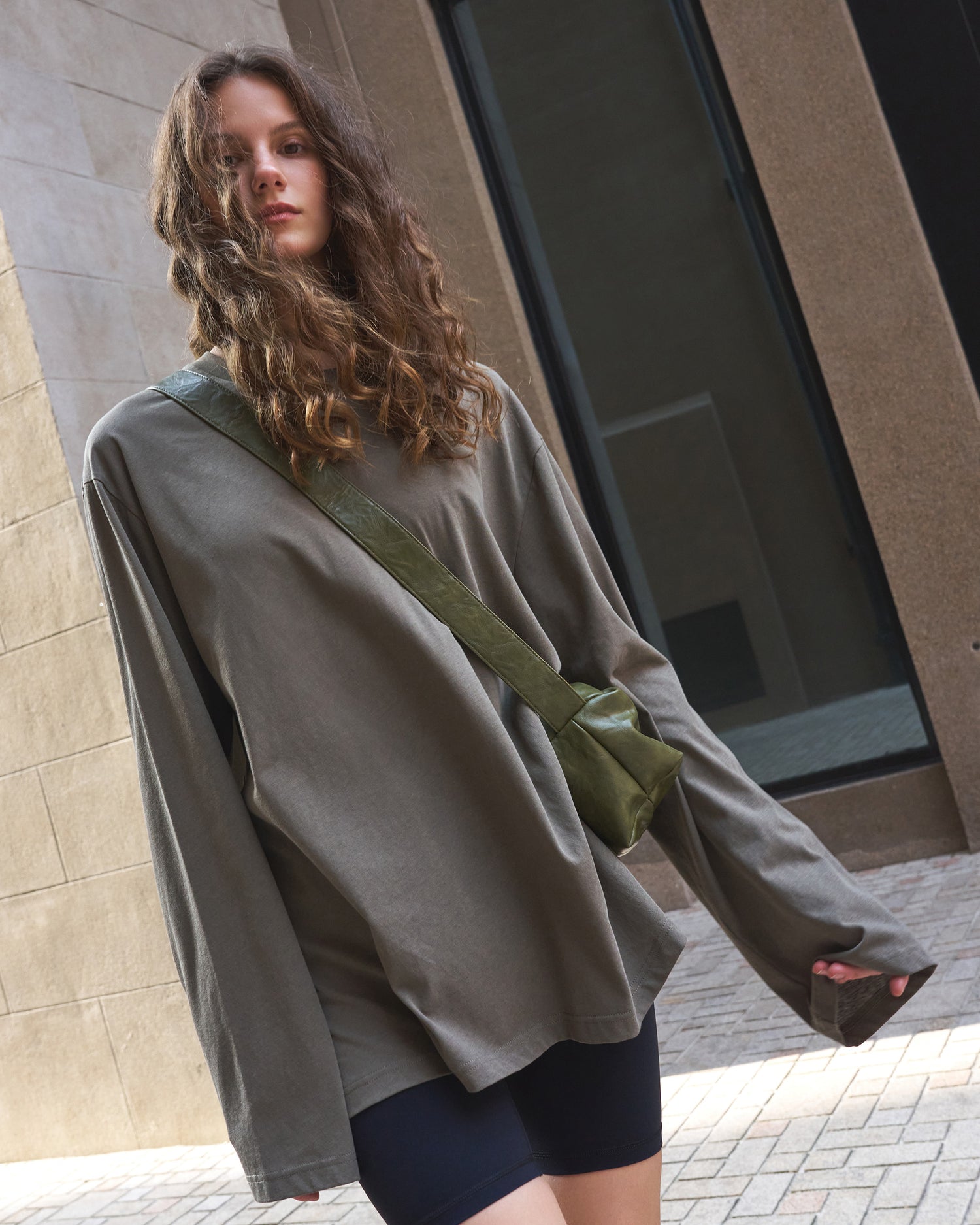 Women's Oversized Long Sleeve Top with Relaxed Fit