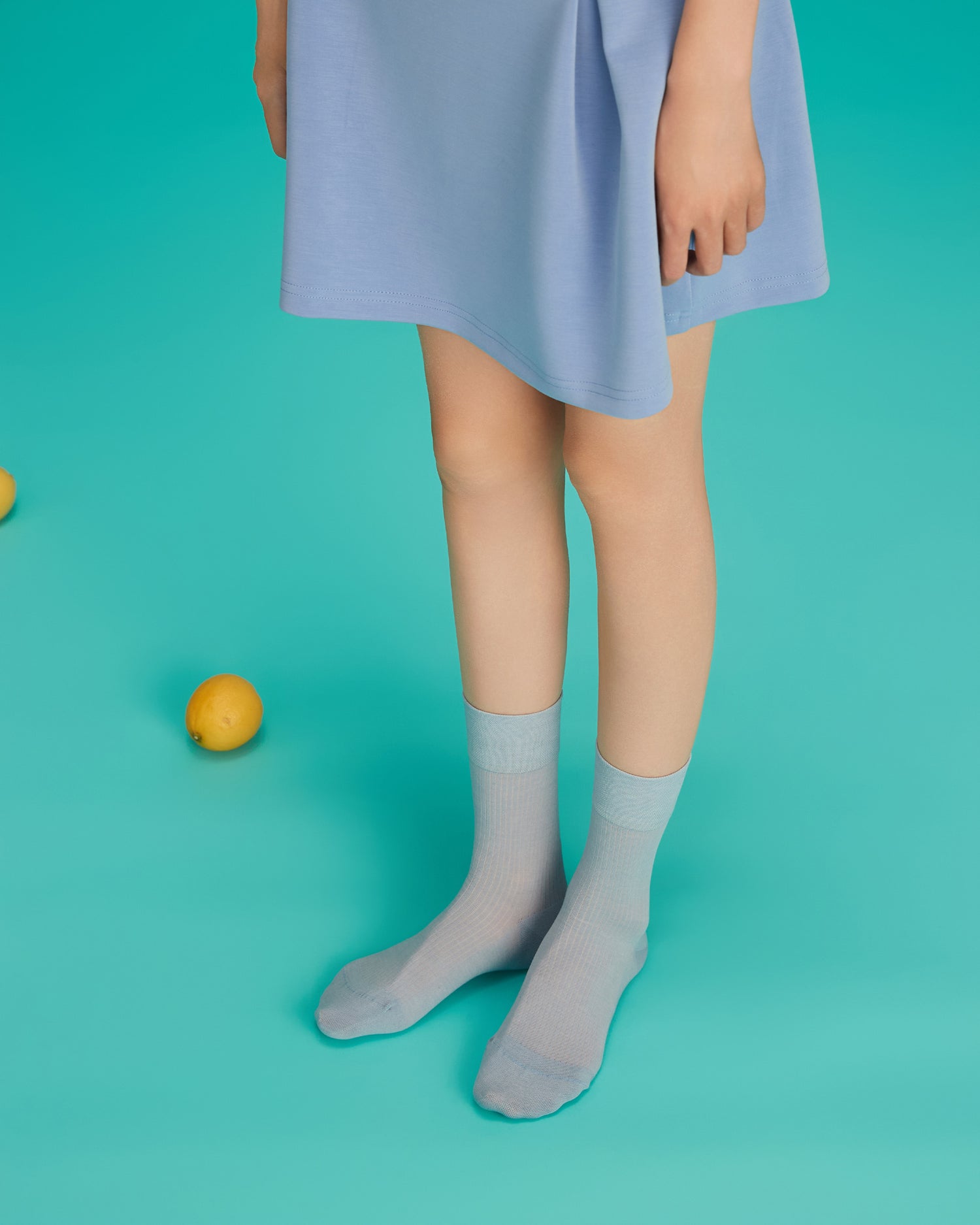 Women's Lightweight & Breathable Ribbed Crew Socks